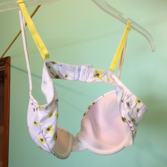 Bra - Picture 2 of 4